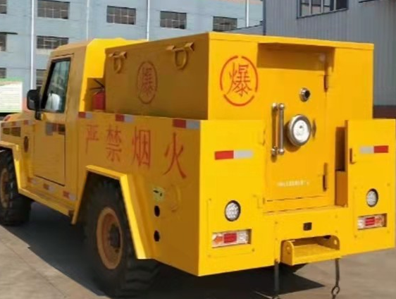 二七凯龙爆破器材运输车：保障爆破任务的安全运行