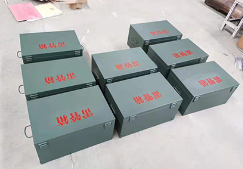 二七炸药箱和雷管箱一般是怎么存放的？
